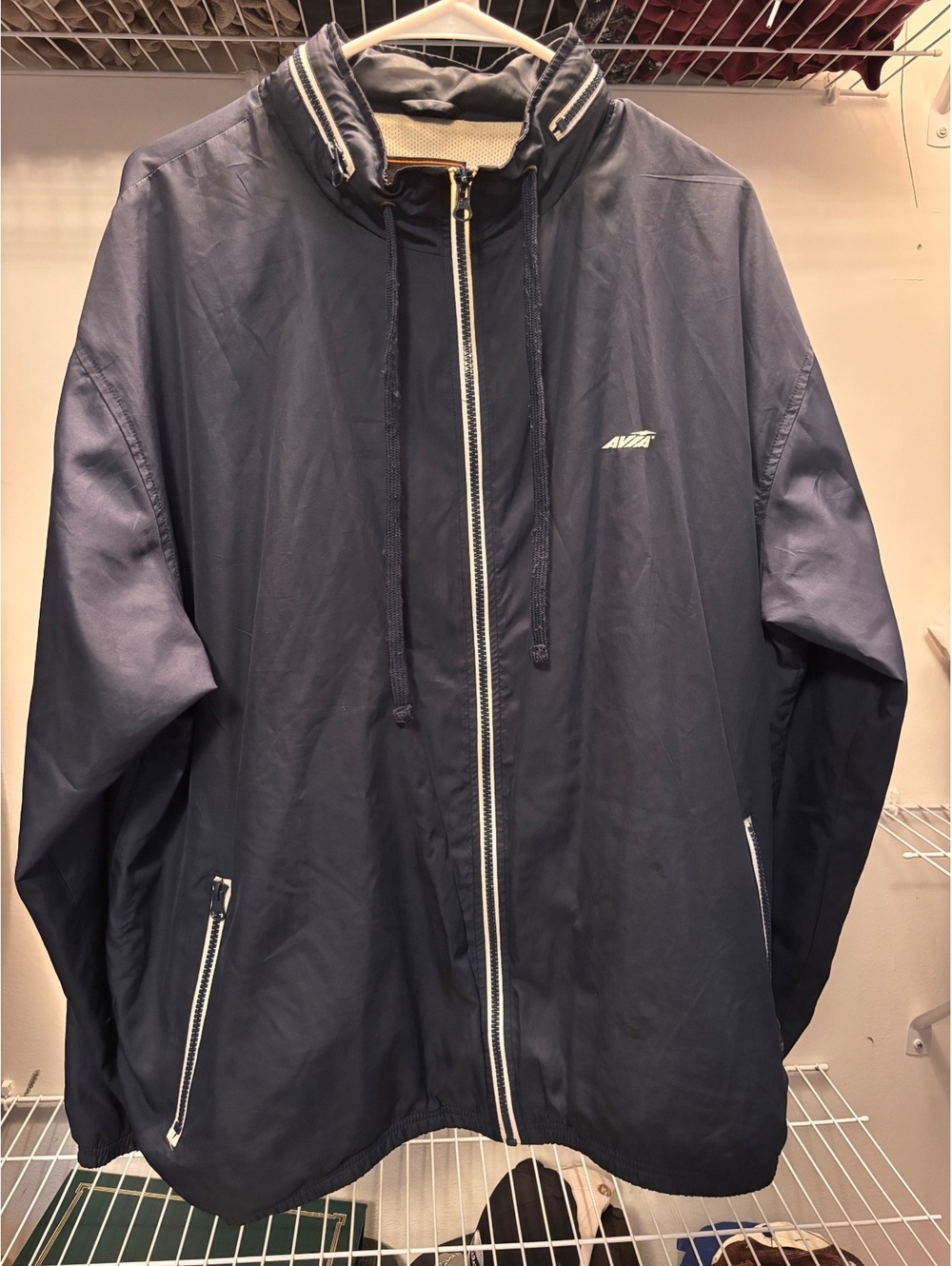 Avia Men's Navy Blue Windbreaker Jacket XL